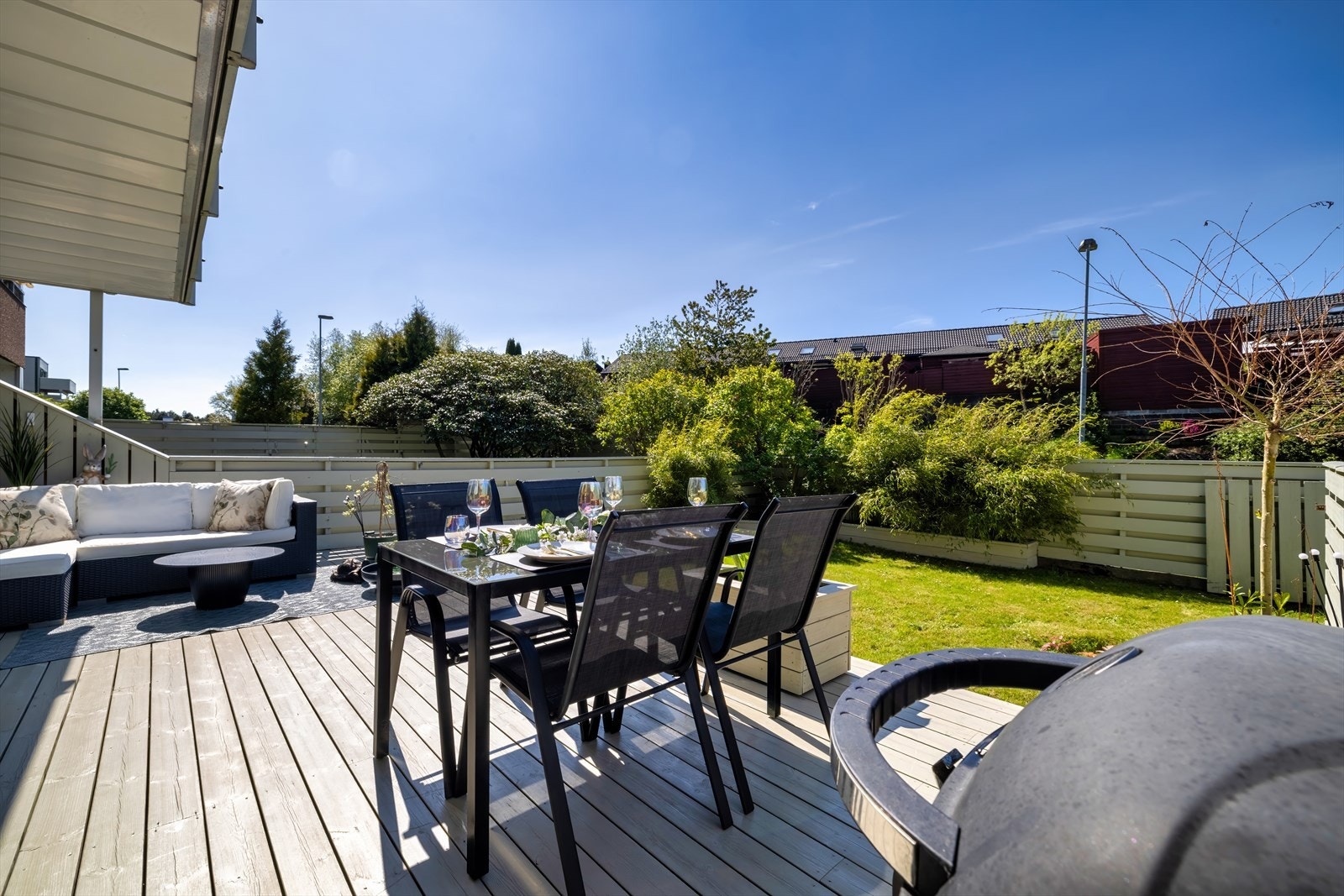 Terrasse - Hage - Sol - Sommer - Hygge Galleribilde