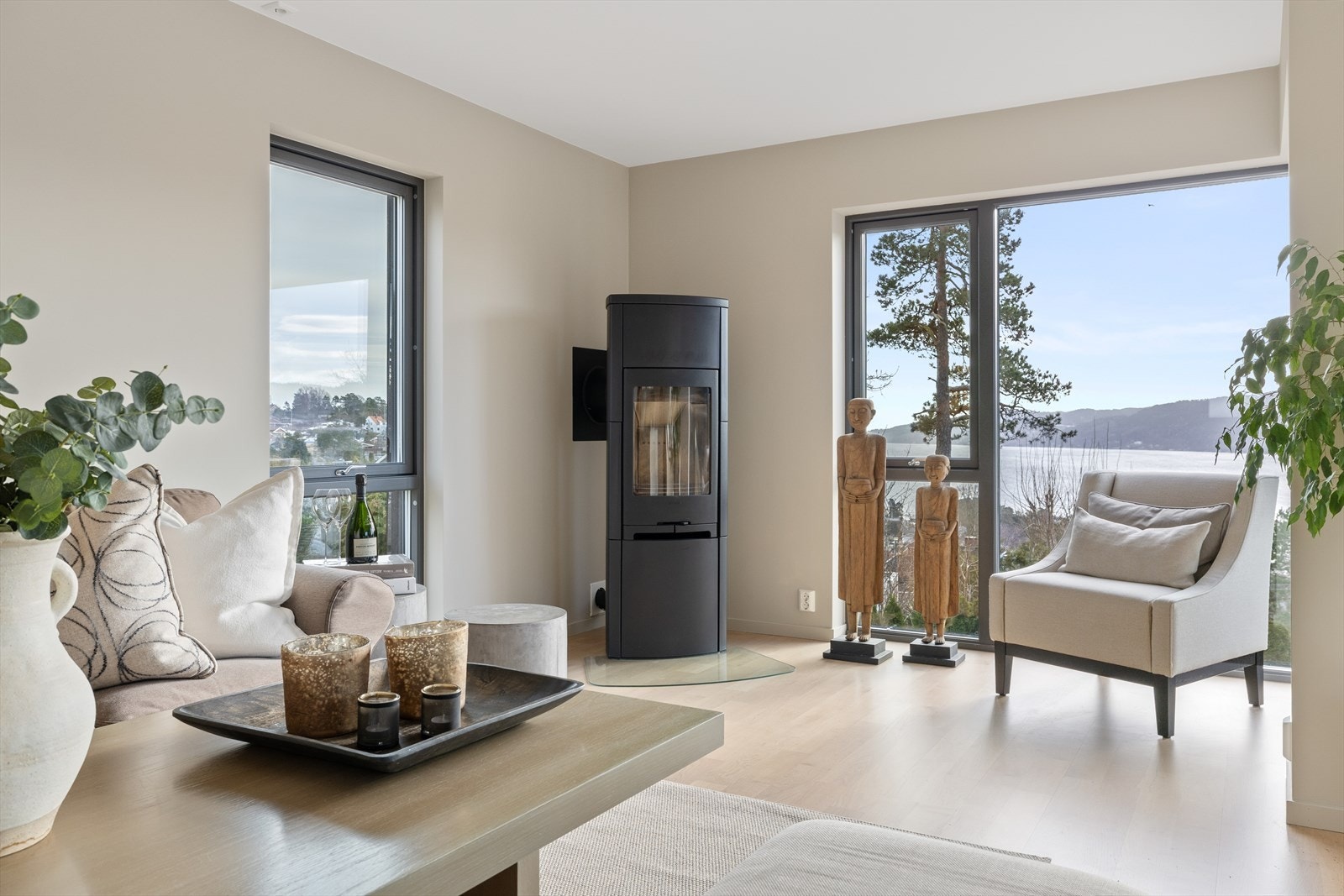 Utsikt fra sofaen Galleribilde