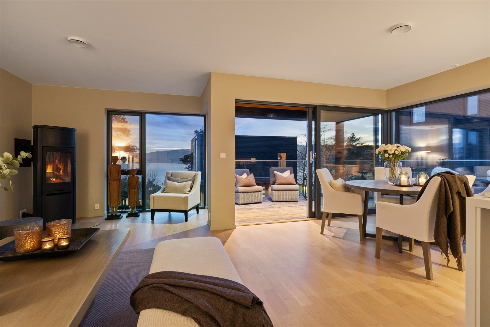 Stue og spisestue Galleribilde