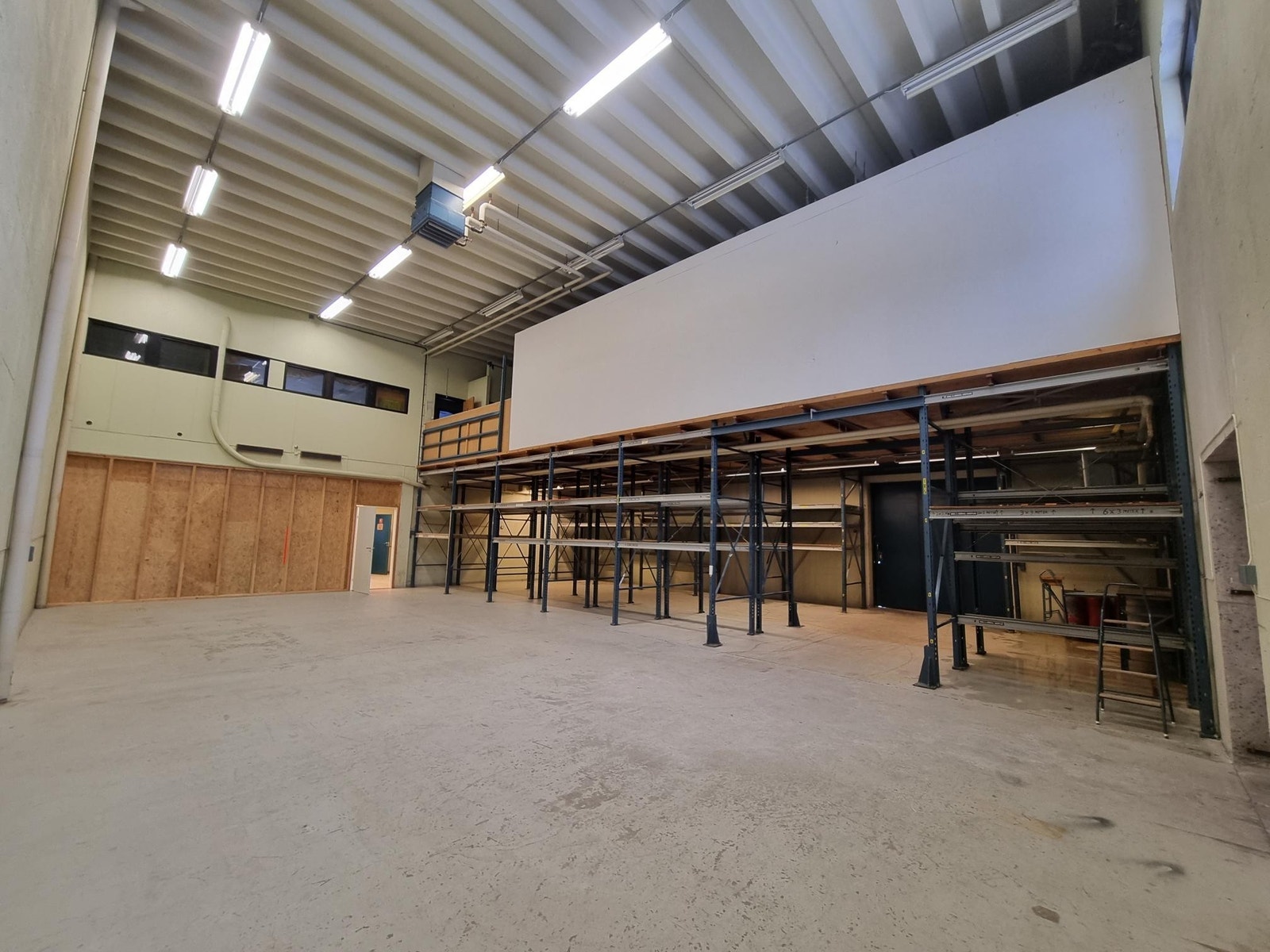 Patruljeveien 27: Lagerhall Galleribilde