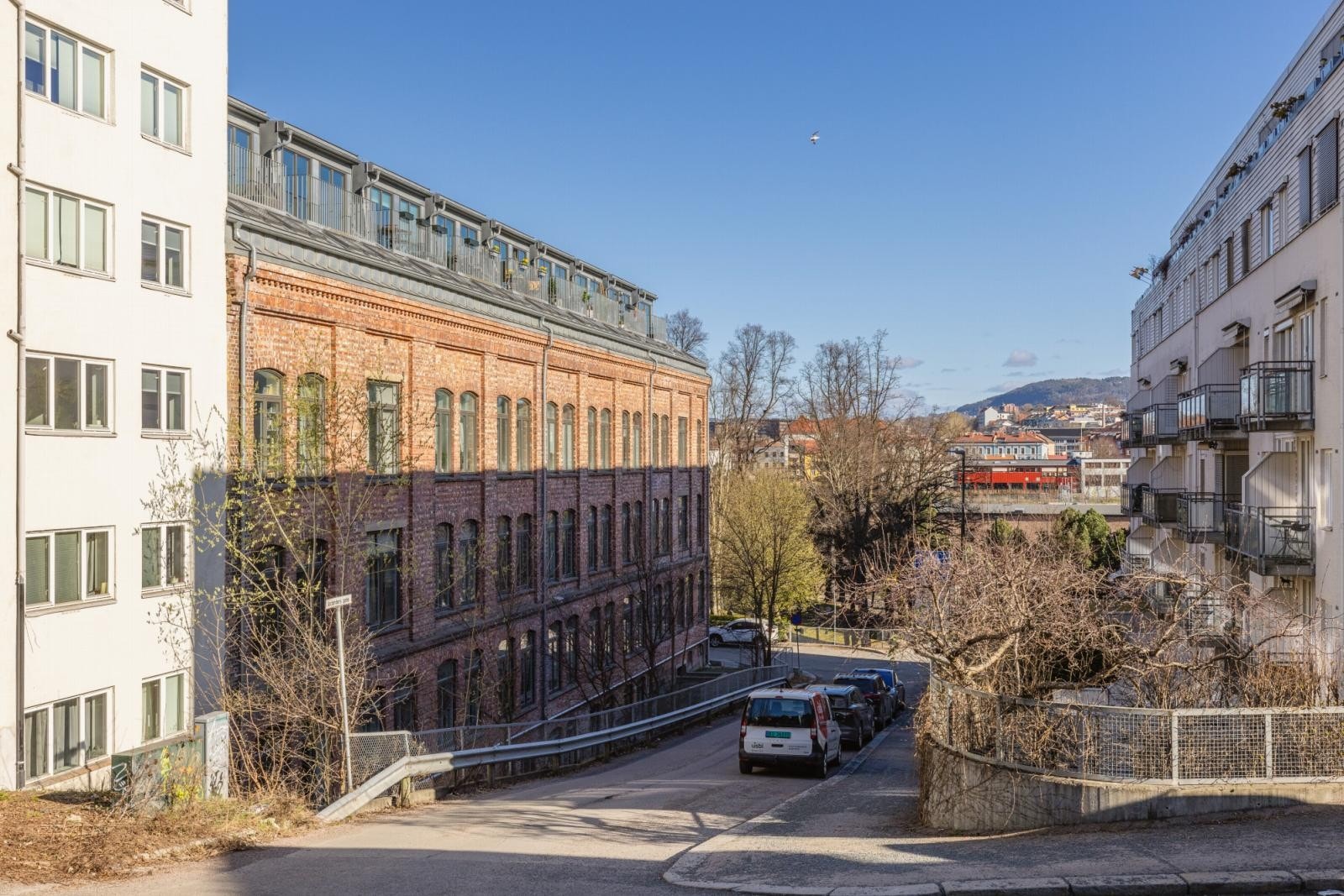 Vi ønsker deg velkommen til en hyggelig visning i Alnagata 11. Galleribilde