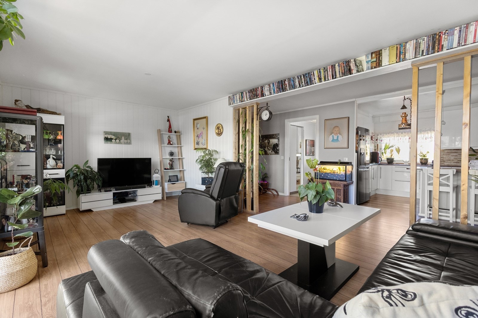 Plass til sofakrok og TV. Galleribilde