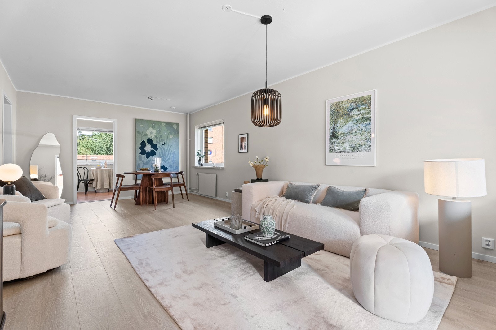 PrivatMegleren Aksept v/Ellen Pike har gleden av å presentere Karl Staaffs vei 18! Galleribilde