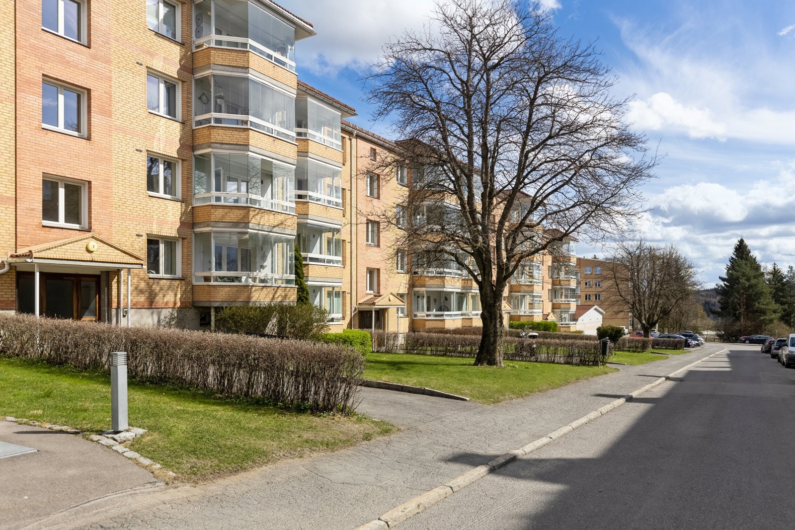 Engsletta borettslag har en særdeles velholdt bygningsmasse, flinke vaktmestere og fantastiske uteplasser. Galleribilde