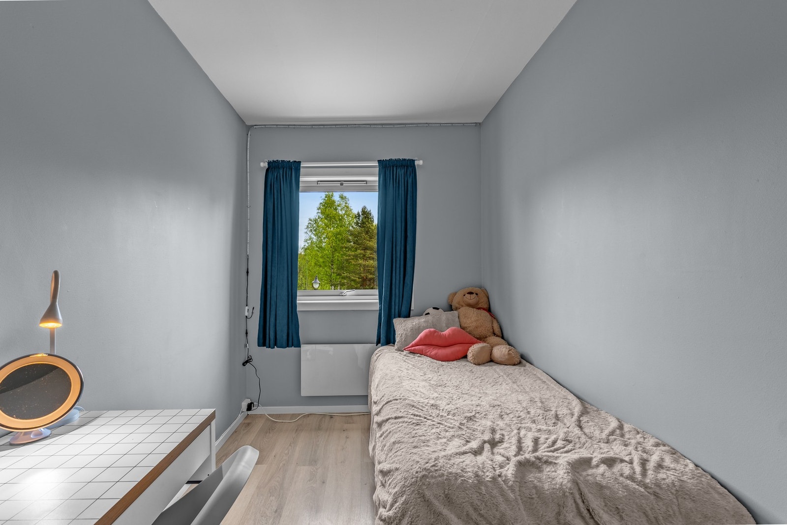 Med tre gode soverom har man mulighet for barnerom, gjesterom, hobbyrom - alt etter behov! Galleribilde