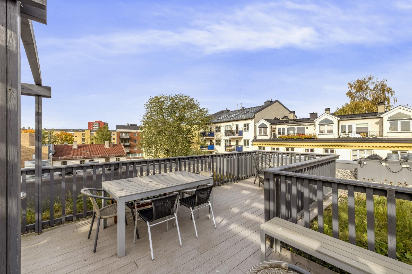 Mulighet for sosiale tilstelninger og gassgrill på takterrassen Galleribilde