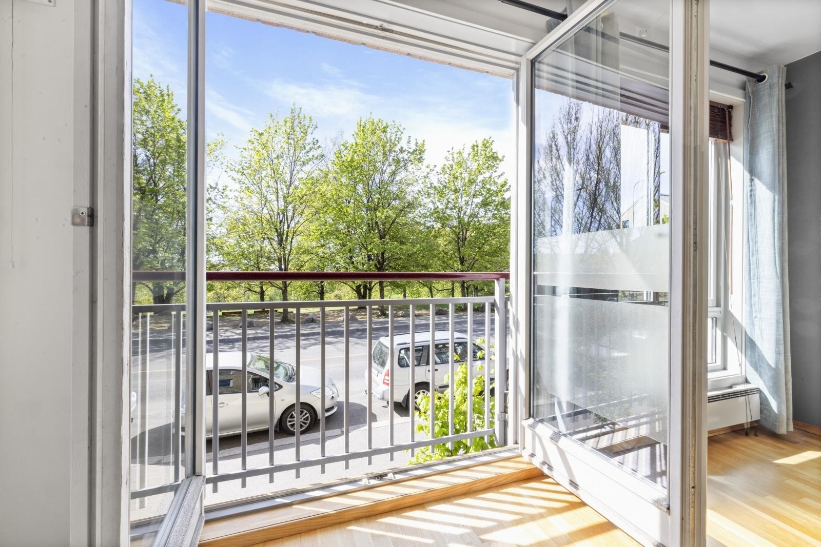 Utsyn mot flotte grøntarealer Galleribilde