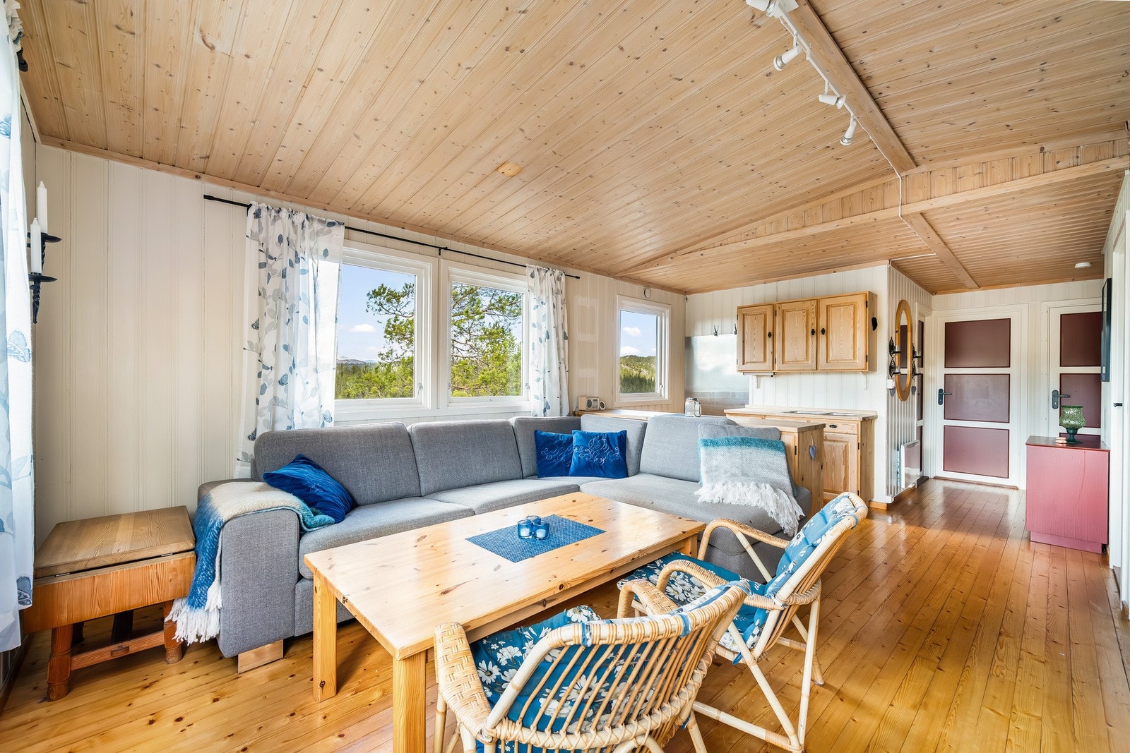 Koselig sofakrok for hyggelige stunder. Galleribilde