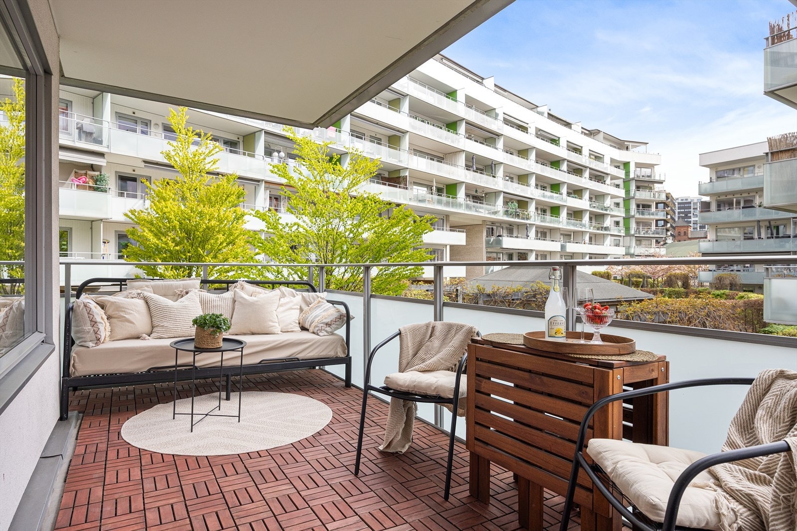 En delikat, moderne og gjennomført 2-roms leilighet i Kværnerbyen. Galleribilde