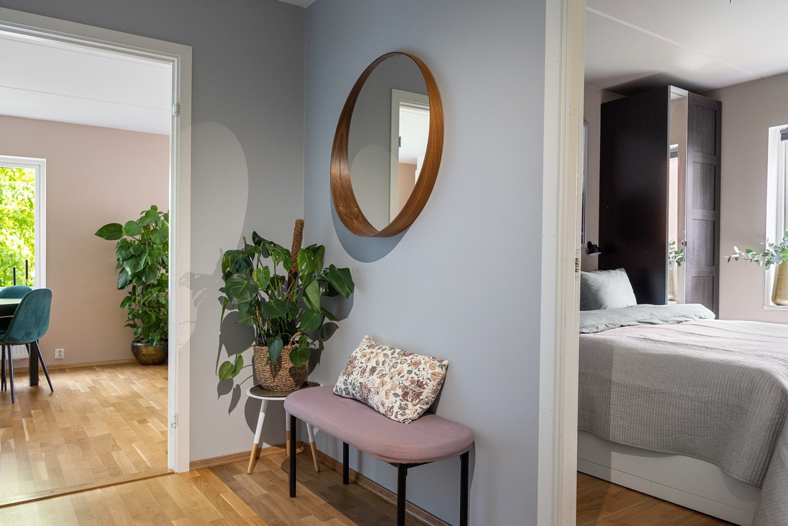 Soverommet har inngang fra boligens entré. Galleribilde