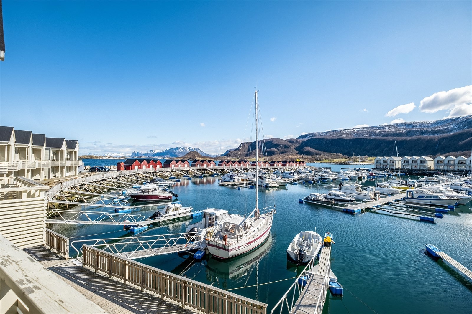 Båtplass rett uttenfor med hele 4 meters bredde Galleribilde