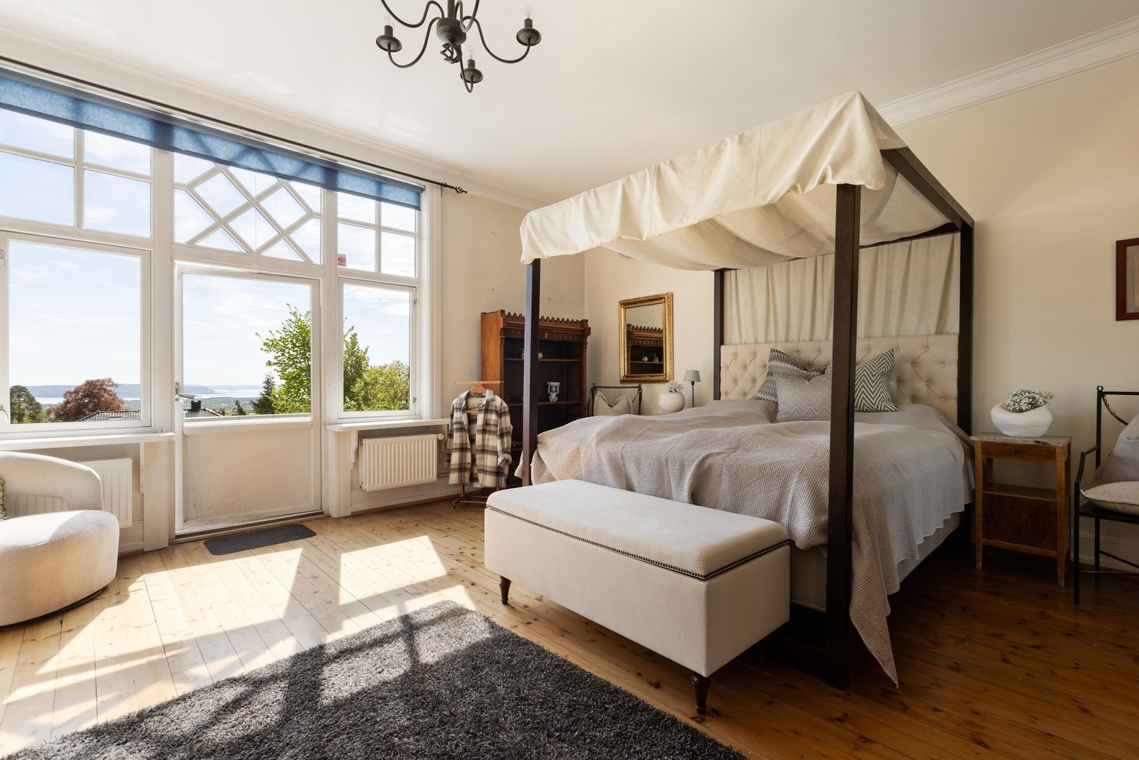 Masterbedroom med spektakulær utsikt Galleribilde