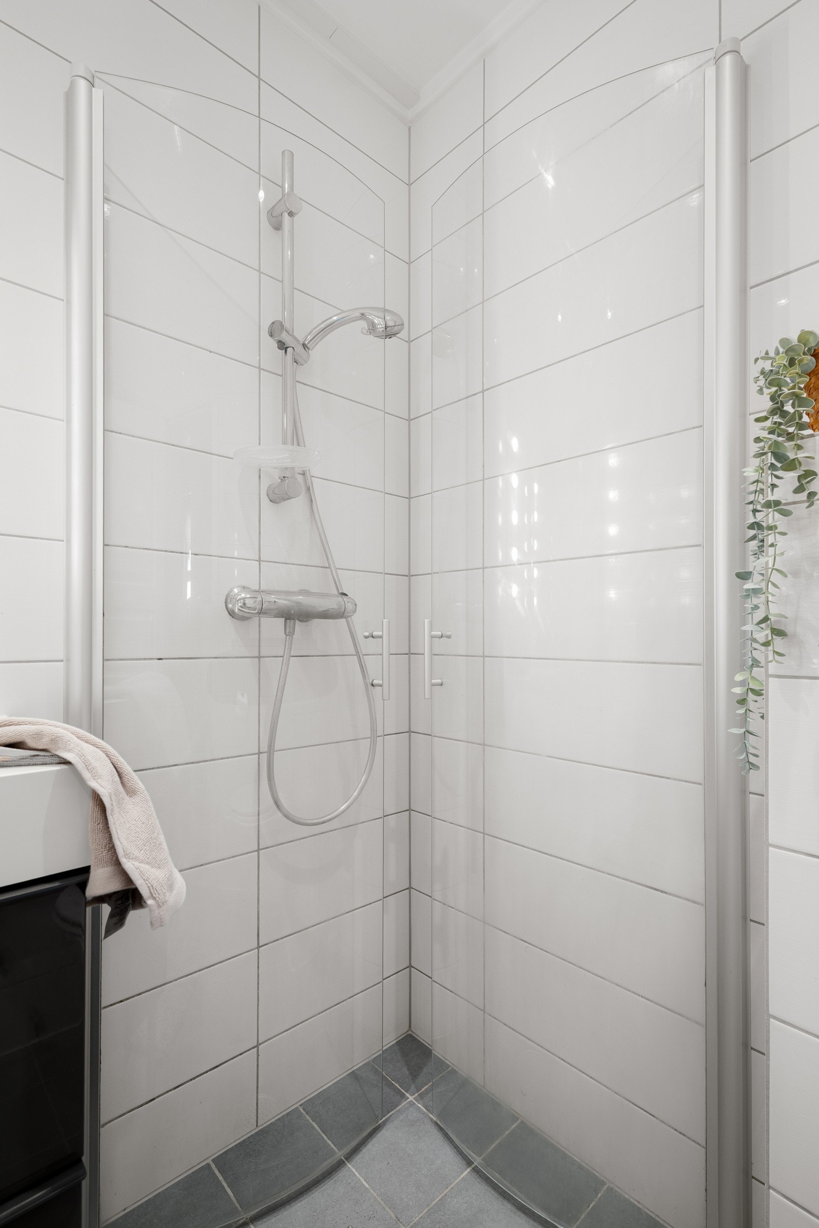 Varmtvann er inkludert i felleskostnadene. Galleribilde