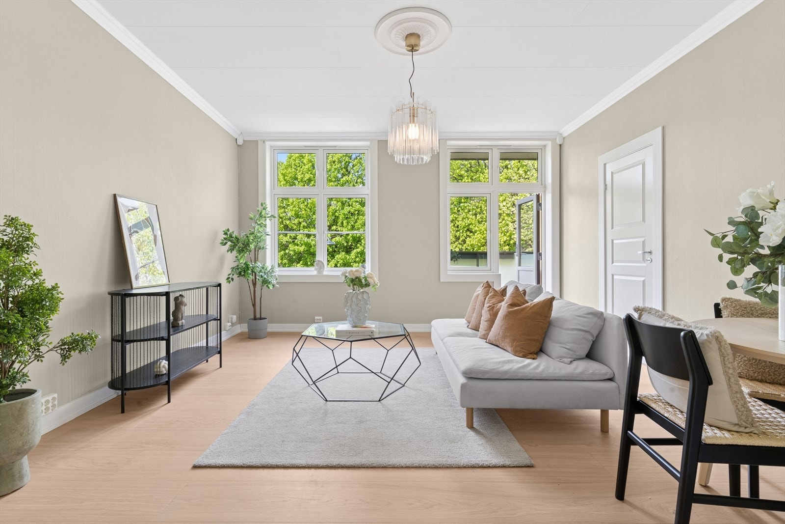 DNB Eiendom v/Thushi Joshua har gleden av å presentere Sigurd Lies gate 17! Galleribilde