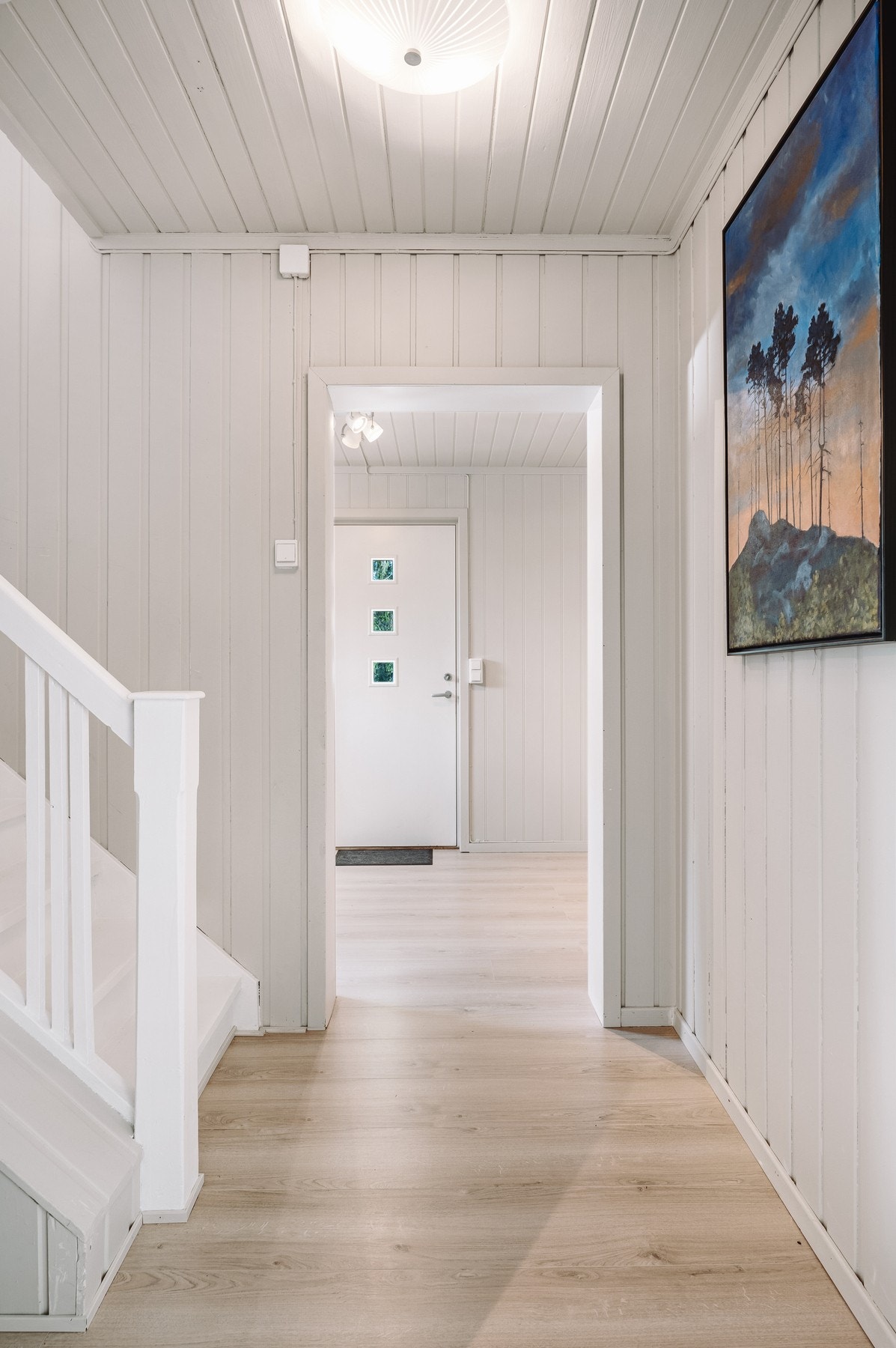 Trapp opp til 2.etg Galleribilde