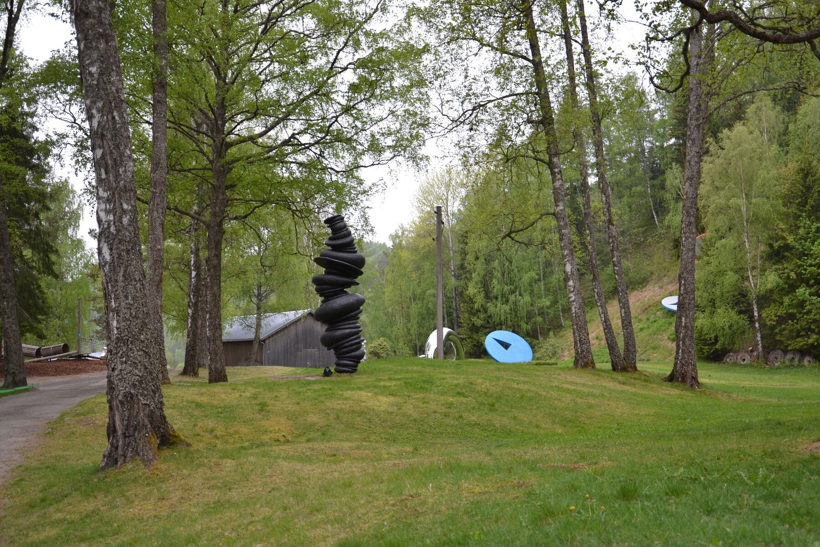 Kistefoss museets park for rekreasjon og familiesamvær Galleribilde