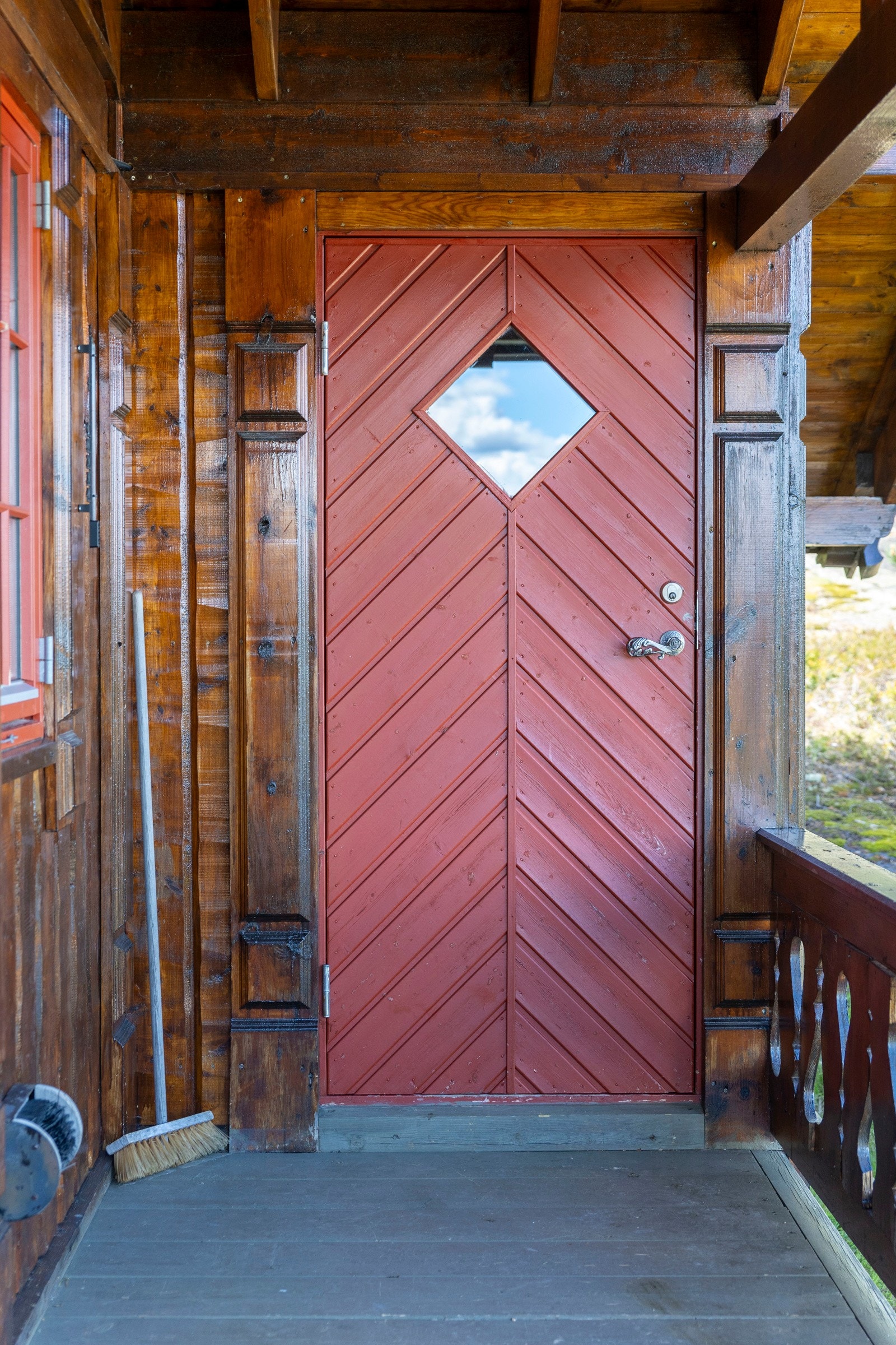 Dør til bod. Galleribilde