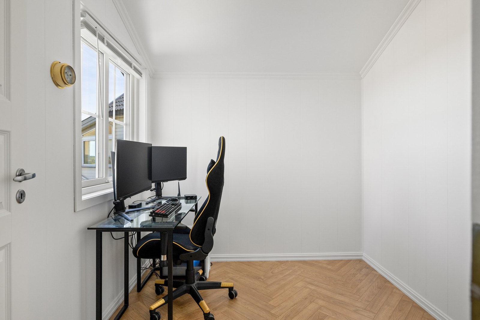 Her kan du fint innrede som et hjemmekontor slik dagens eier har gjort. Galleribilde