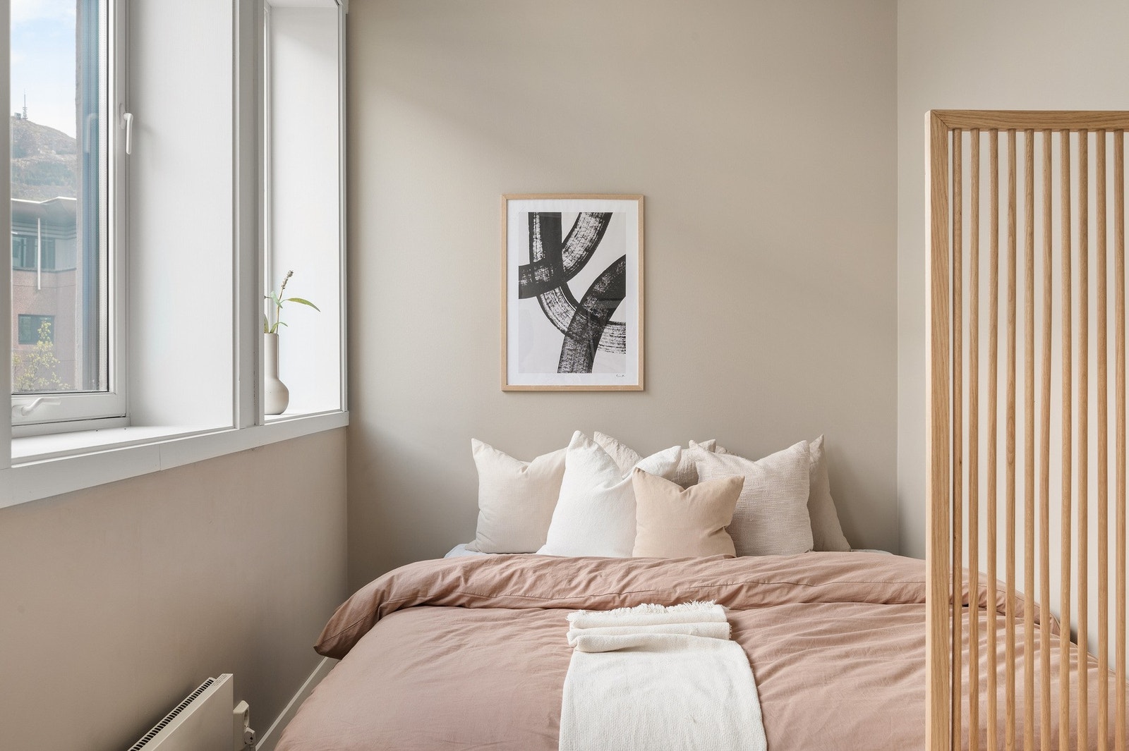 Det er god plass til dobbeltseng Galleribilde