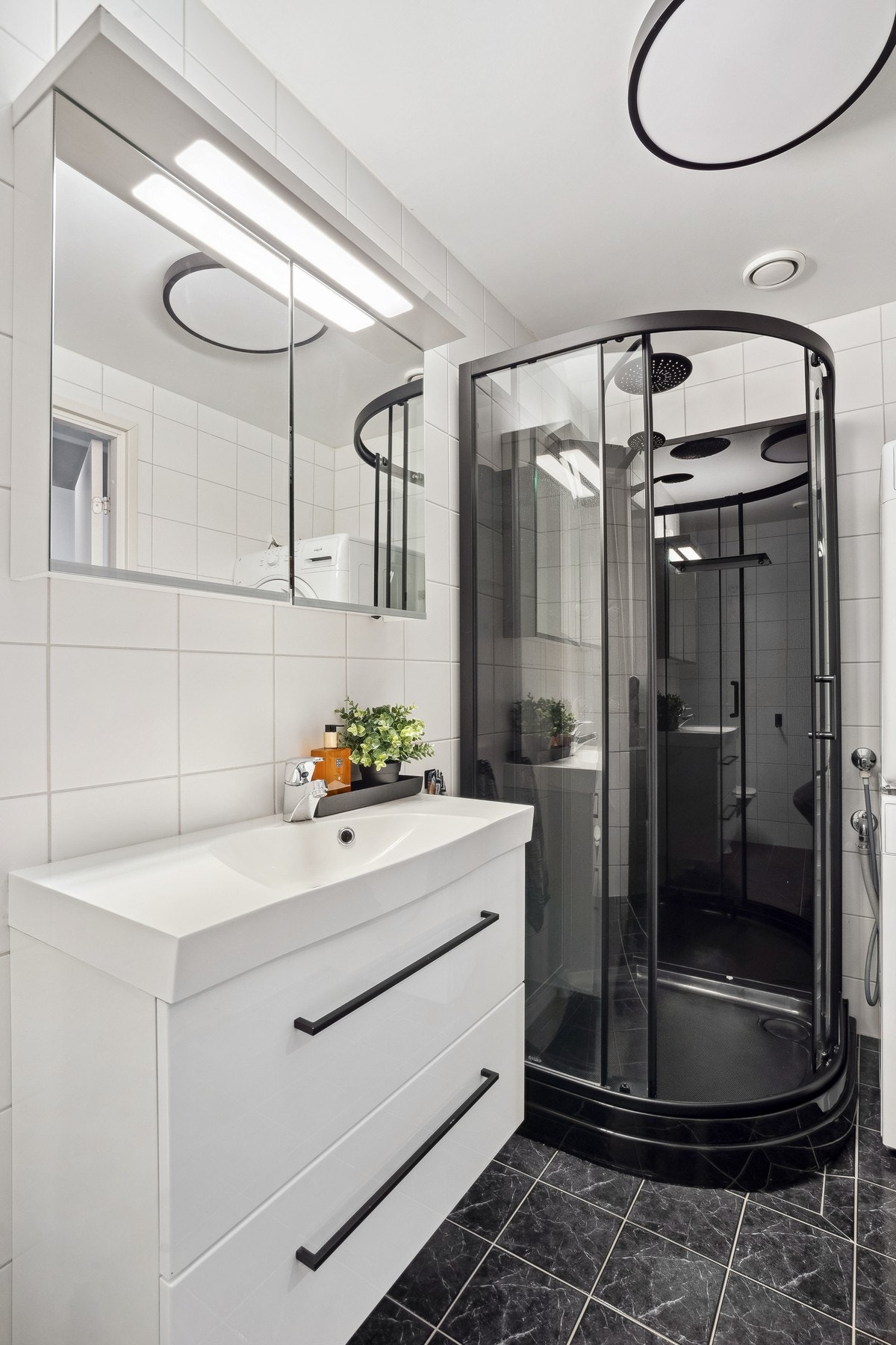 Moderne baderomsinnreding Galleribilde