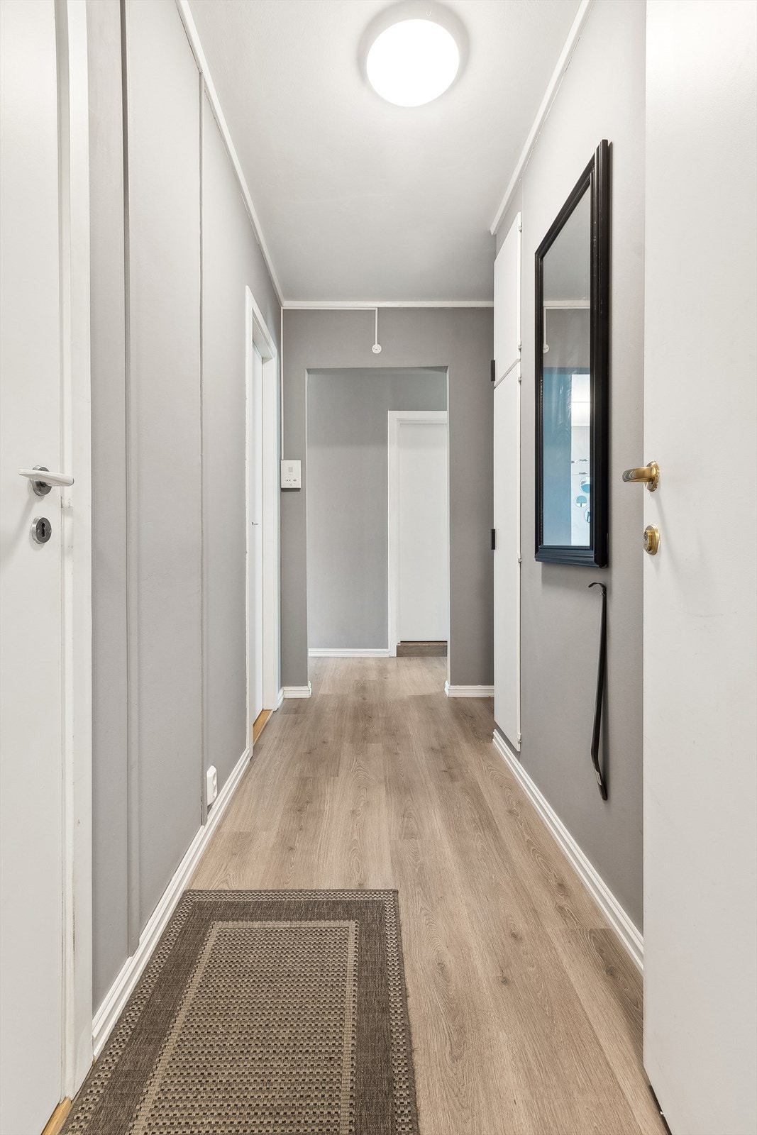 Entré. Galleribilde