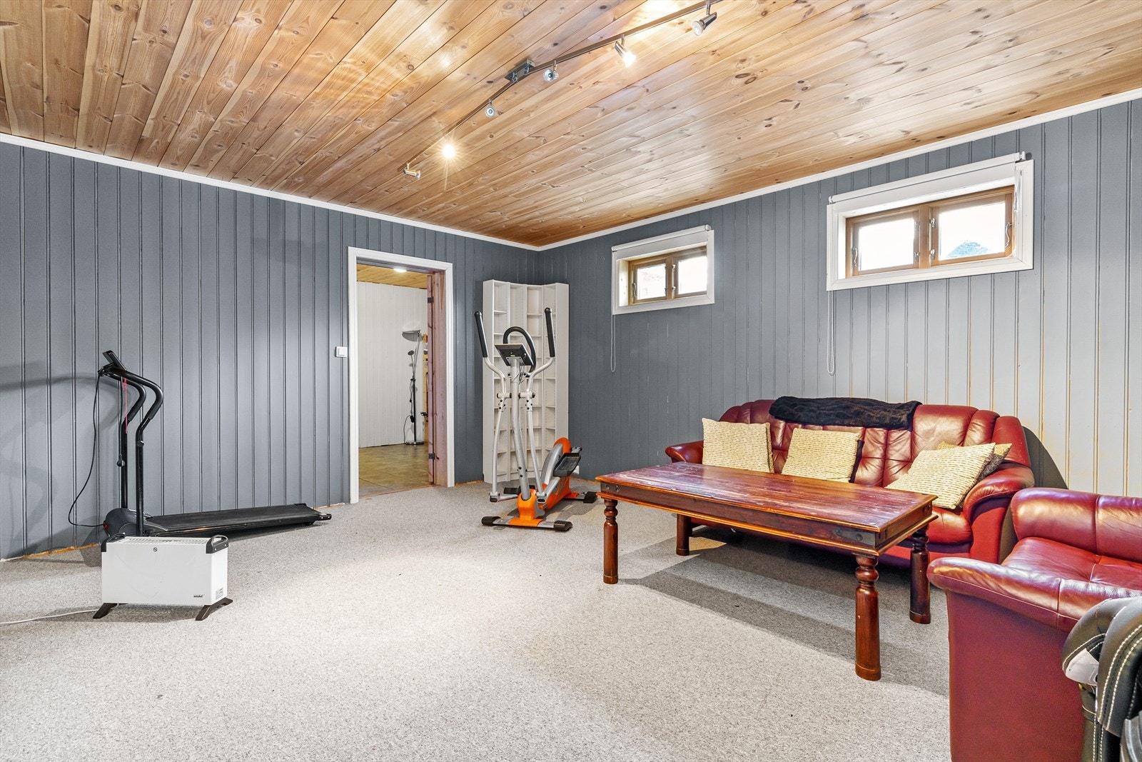 Kjellerrom innredet etter oppføring. Galleribilde