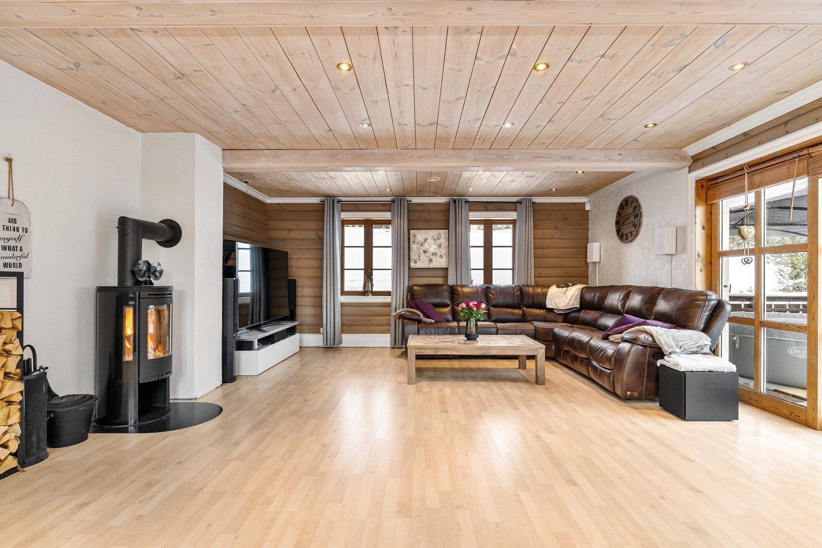 Utgang til terrasse. Galleribilde