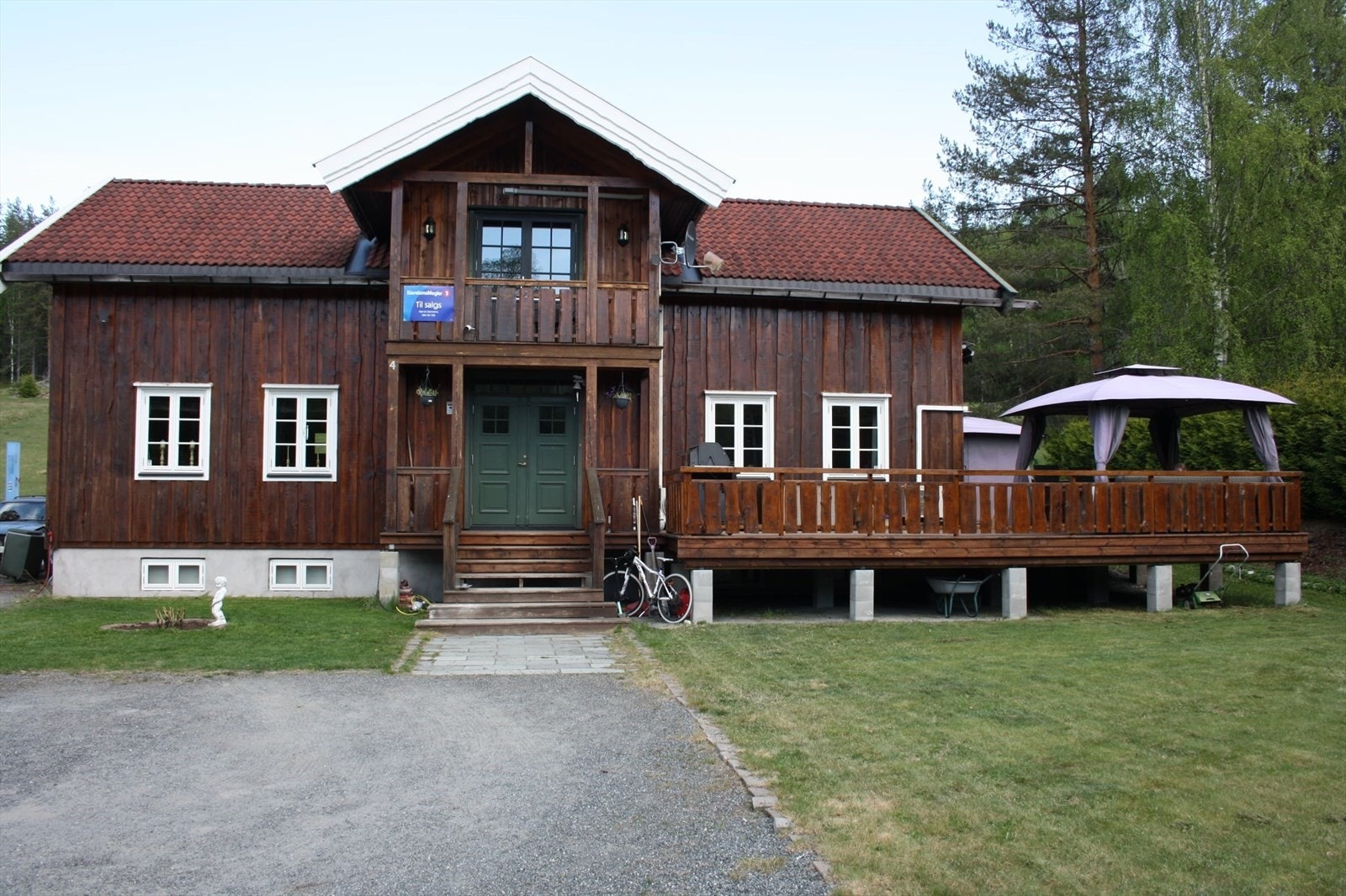 Nyere romslig enebolig! Galleribilde