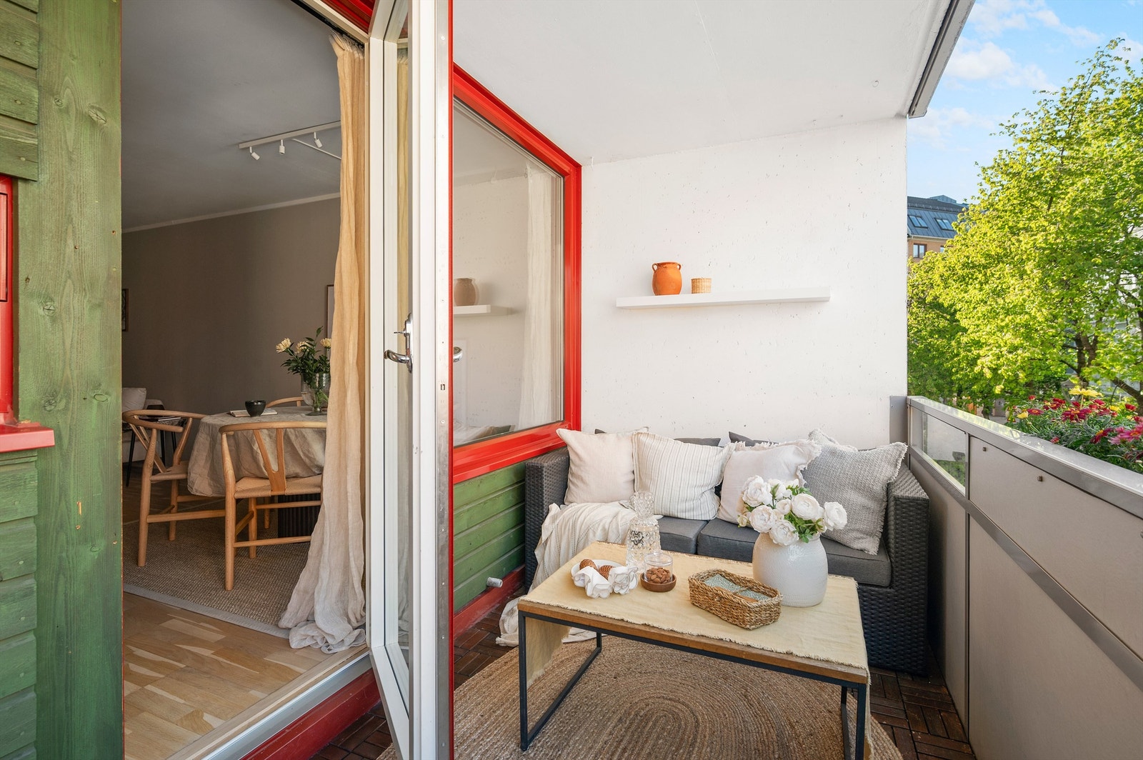 Fasaden skal males i en mer nøytral farge. Galleribilde