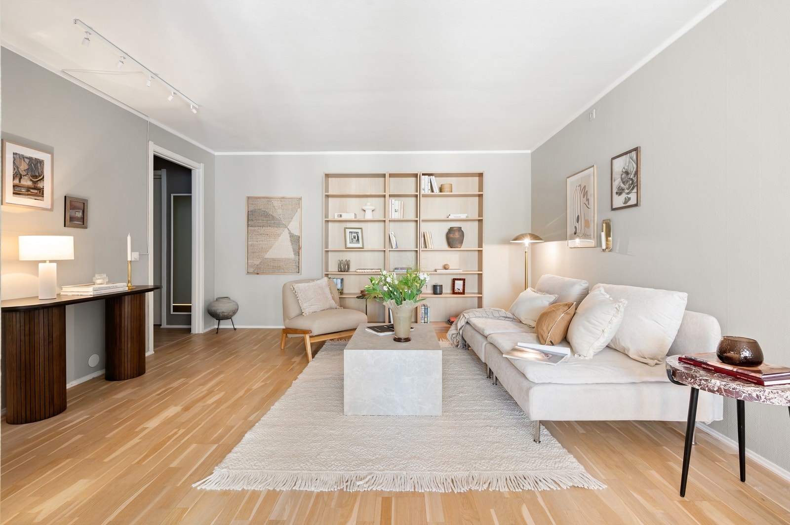 Det er IN-ordning på deler av andel fellesgjeld. Kr 201 924,- av fellesgjelden kan innløses. Dette vil medføre en reduksjon i felleskostnadene med kr 1 394,-. Galleribilde