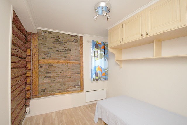 Soverom 2 med seng Galleribilde