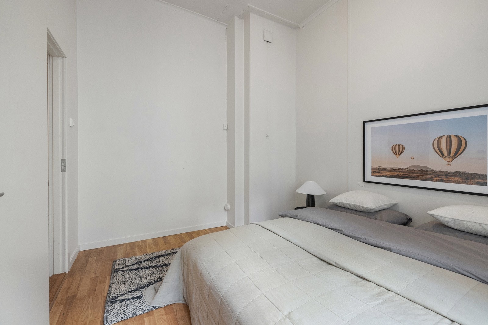 Det er videre plass til garderobeskap. Galleribilde