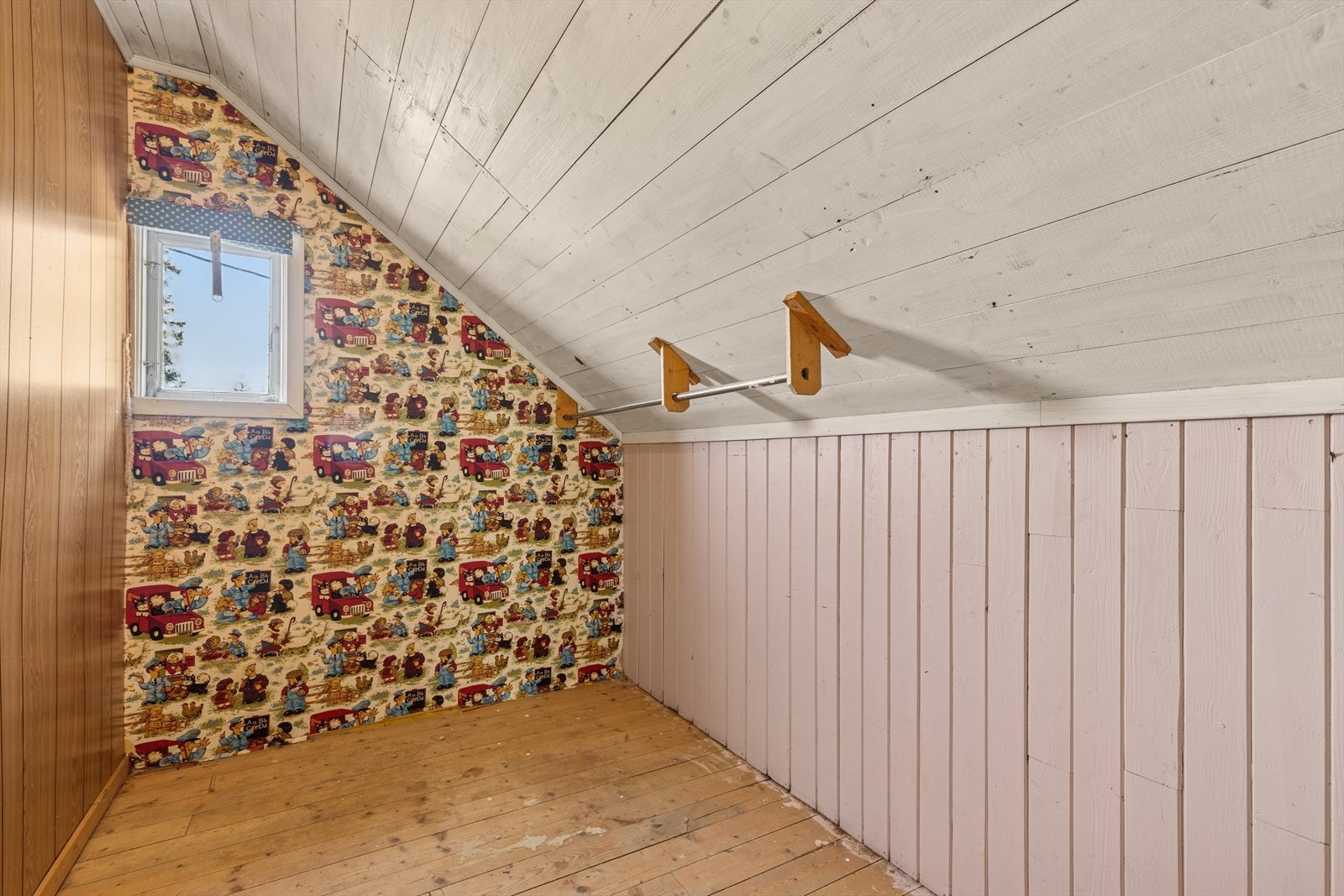 Walk-in-closet eller bod? Alt etter ønske og behov. Galleribilde