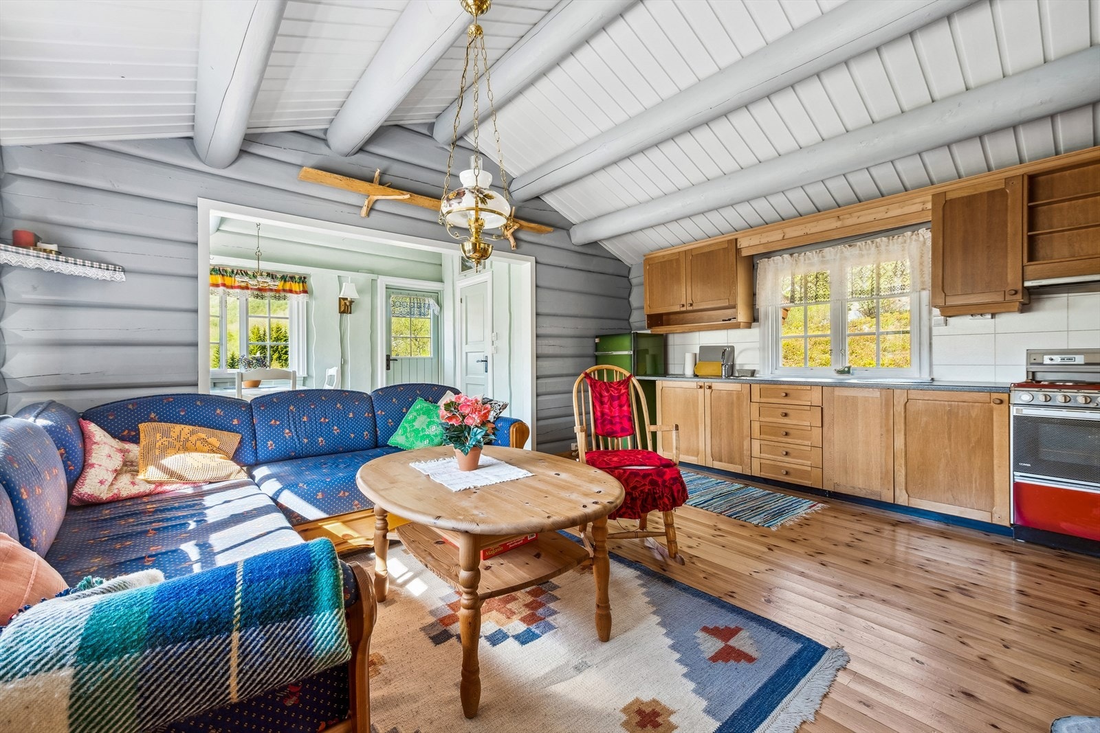 Ekstra himlingshøyde kommer ekstra godt med og gjør romfølelsen god Galleribilde