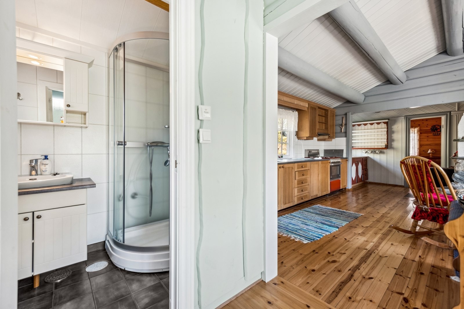 Tilbygget rommer spisestue, bad og bod og ble ferdigstilt i 2011 Galleribilde