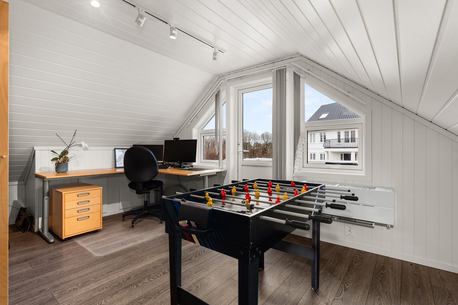 Et rom med flere bruksmuligheter. Rommet er godkjent til kontor. Galleribilde