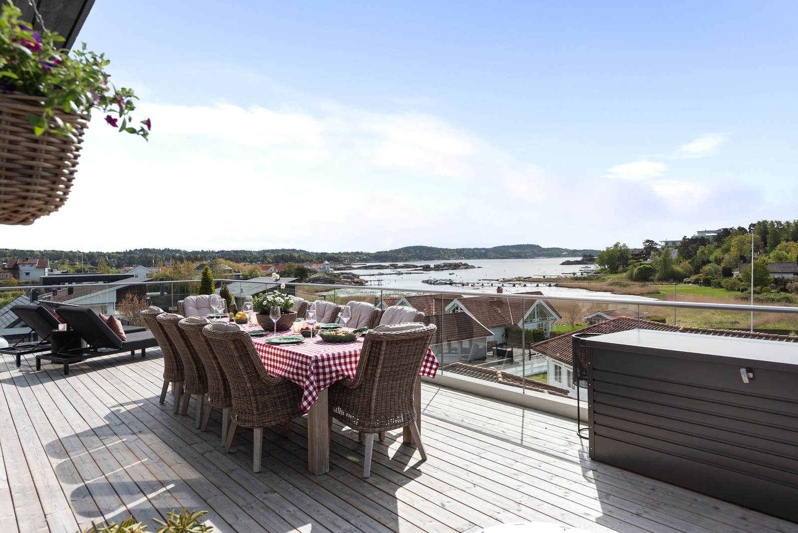 Len deg tilbake og nyt den vakre utsikten Galleribilde