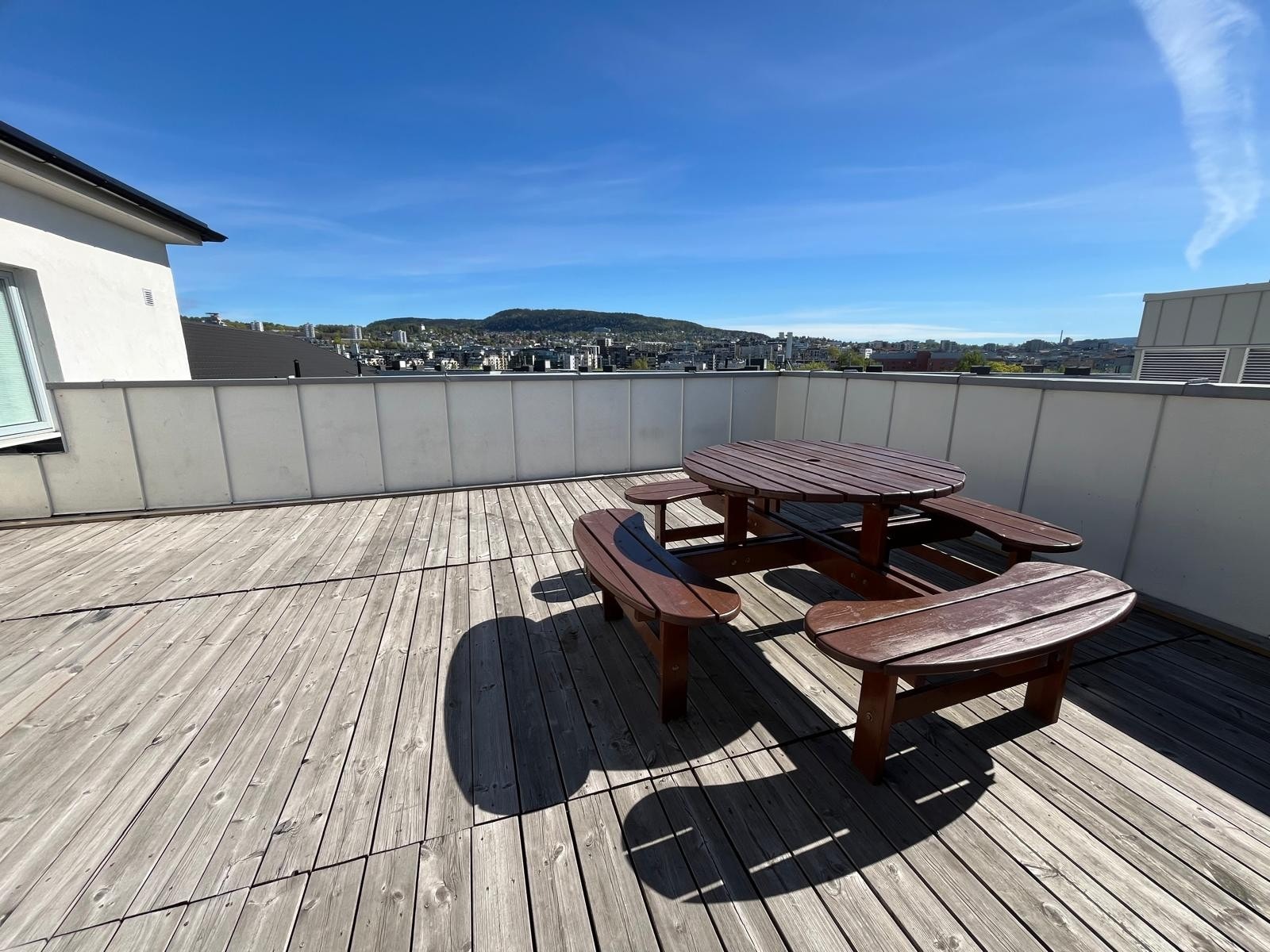 Felles takterrasse med fin utsikt. Galleribilde