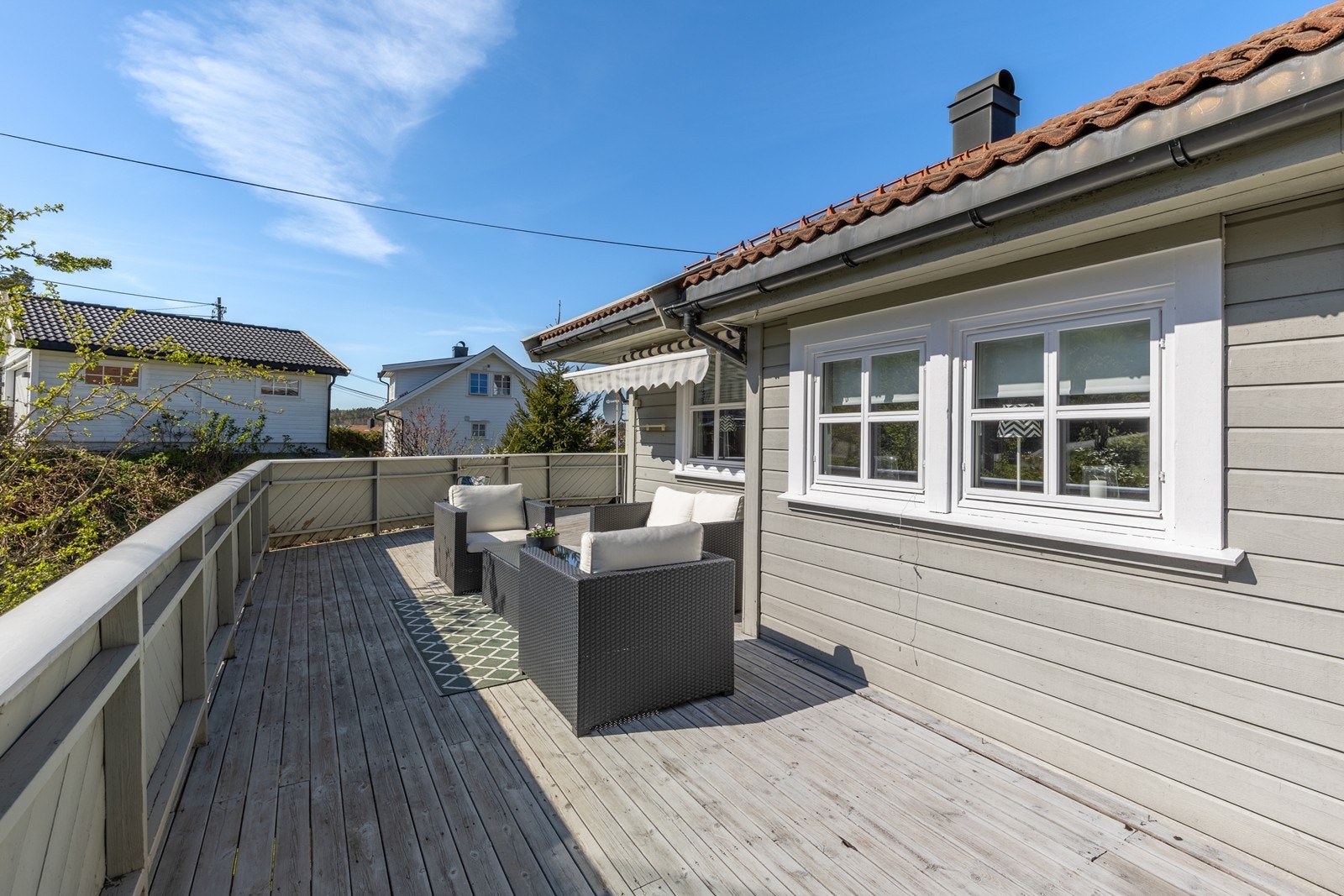 Solrik veranda Galleribilde