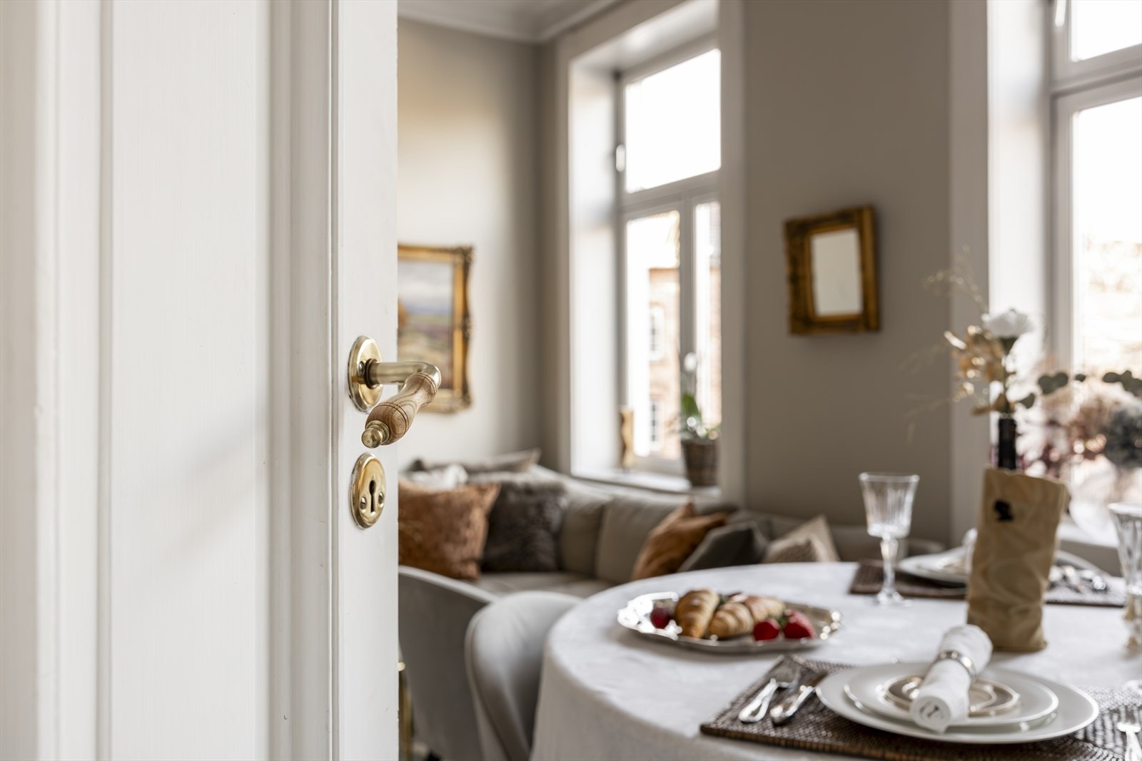 Boligen fremstår svært gjennomført. Galleribilde