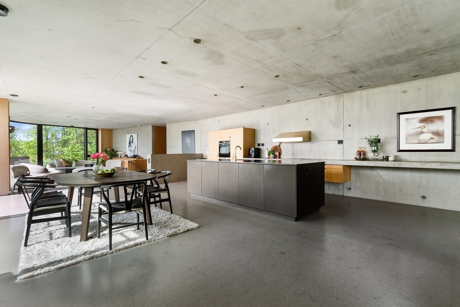 Spisestue og kjøkken Galleribilde