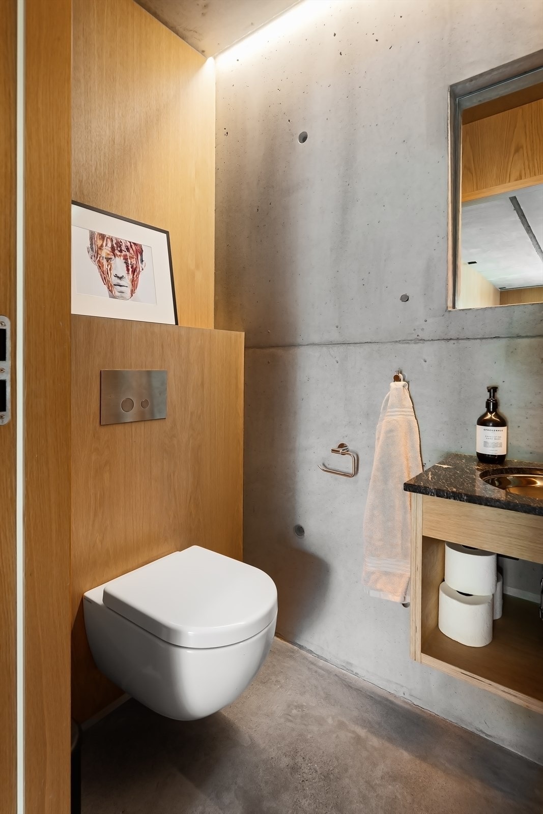 Fra dusjbad 1 i 2. etasje Galleribilde