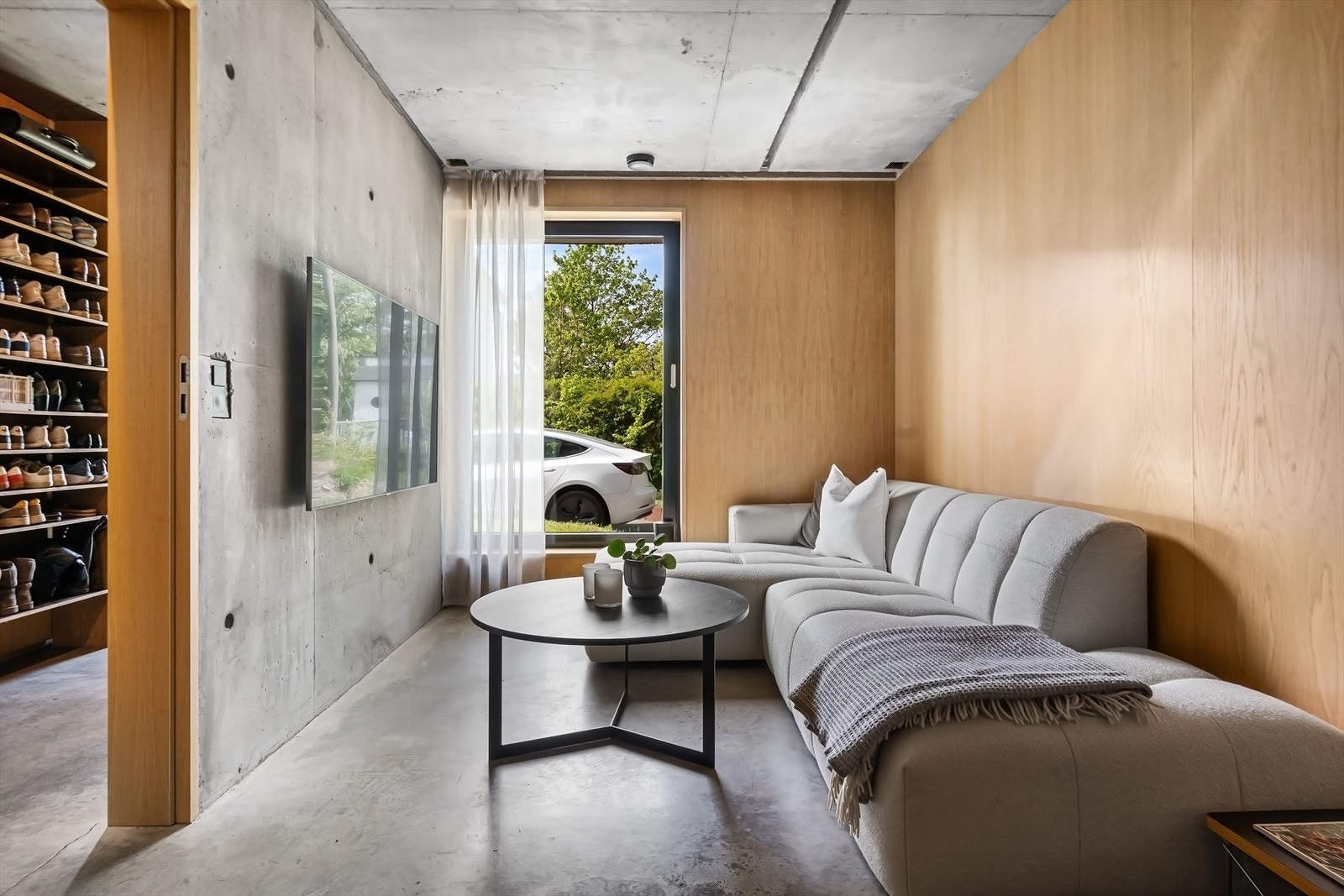 Soverom / kjellerstue med tilhørende bad Galleribilde