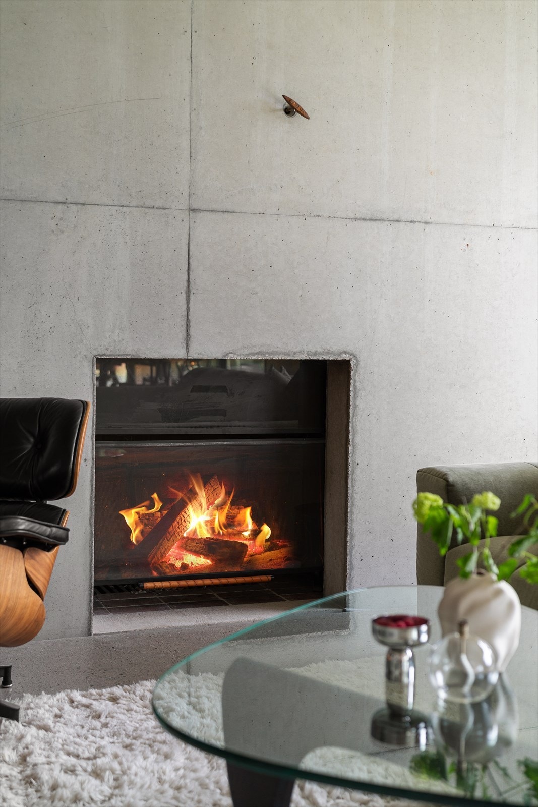 Peisen er smart innbygget i veggen. Galleribilde