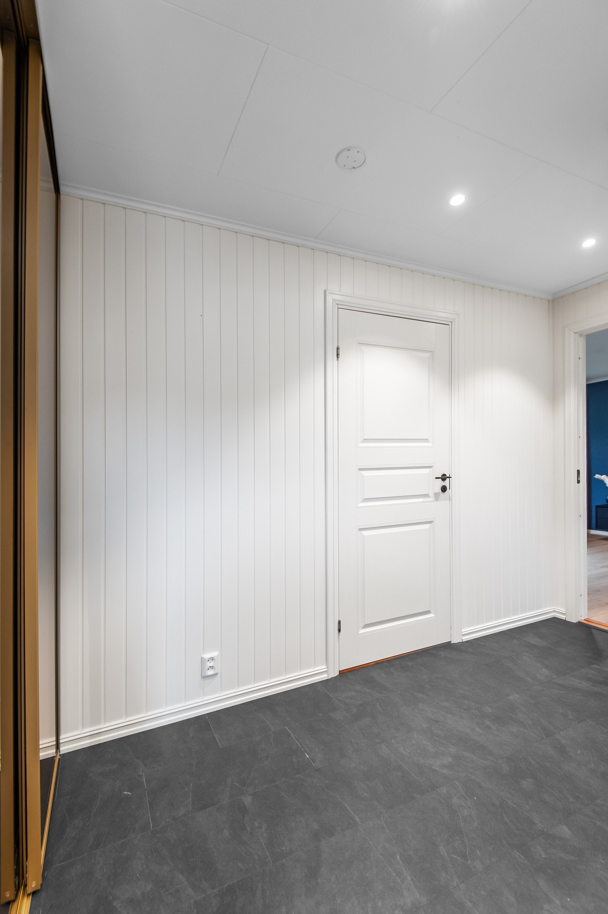 Emtre er på ca 7m² med en mange muligheter for lagring. Galleribilde