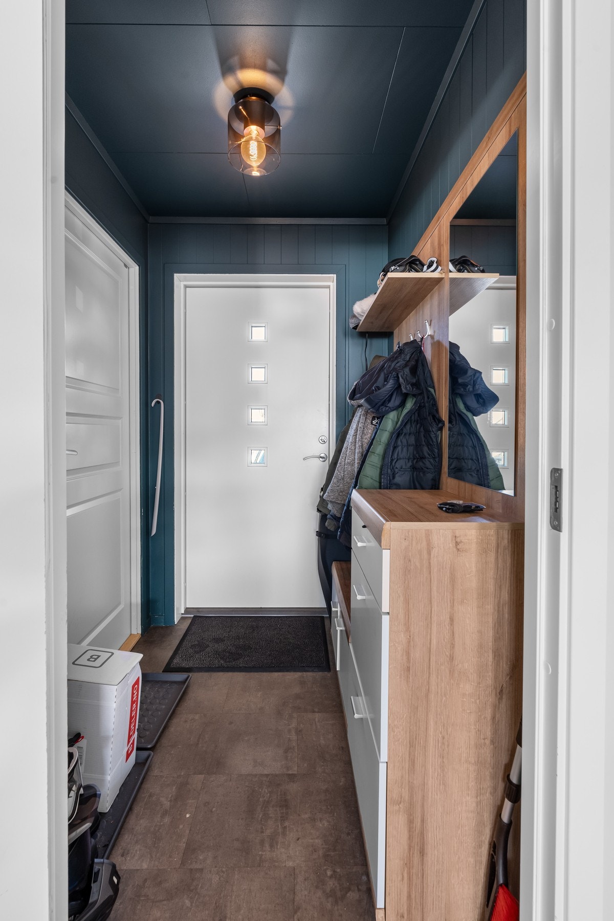 Velkommen inn ! Vaskerommet er plassert i tilknytning til vindfanget Galleribilde