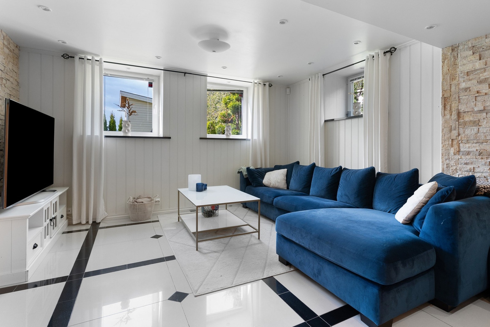 Stue i kjeller Galleribilde