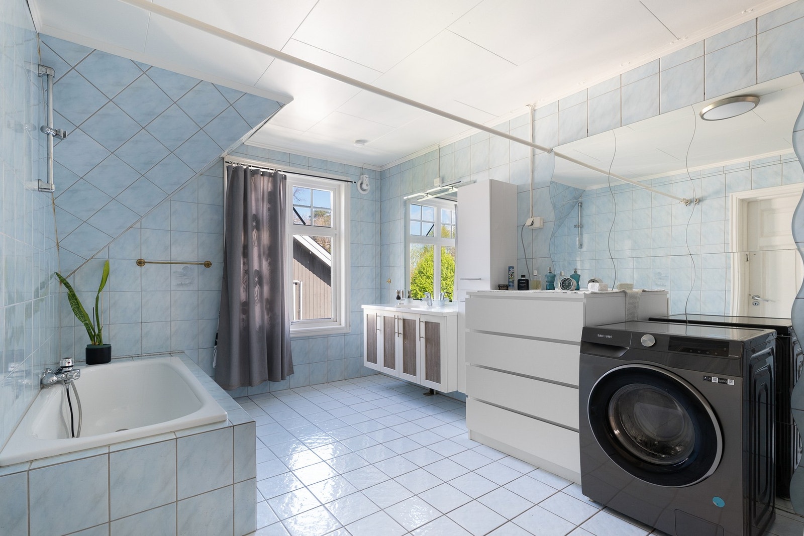 Bad 2.etg. Galleribilde