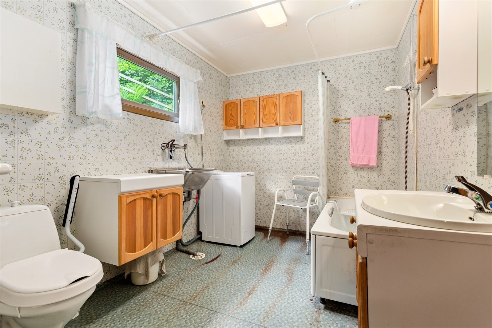 Badet i hovudetasjen er av god størrelse. Galleribilde