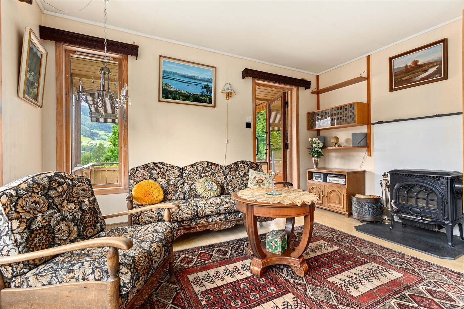 Vedomnen gir gode varme og lun hygge på kaldare dagar. Galleribilde